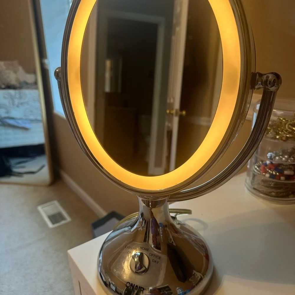 Elegant Silver Vanity Mirror for Luxurious Bath Spaces